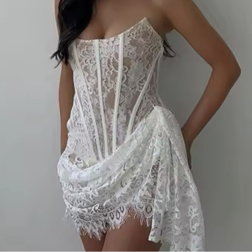Brand New White Lace Strapless Sexy Dress